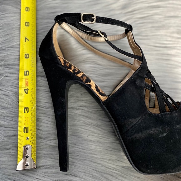 Qupid Black Heels - Picture 5 of 8